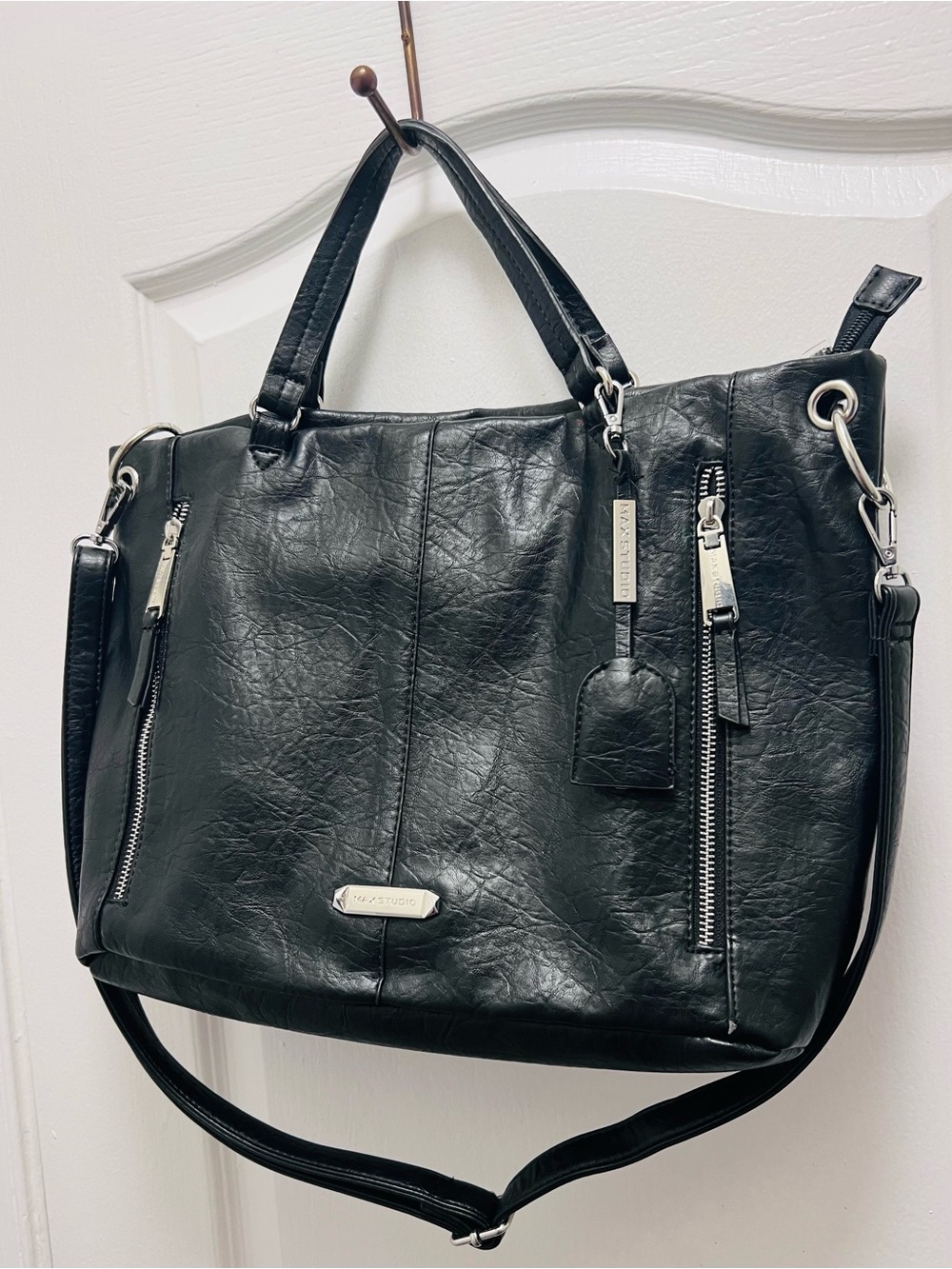 Max Studio Tote - Picture 6 of 6